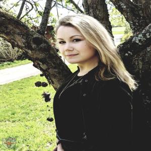 Tanita Grunow, bei 10 votes bleibt sie online