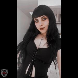 Megan, 29, Portsmouth, UK, Supermarket Deputy Manager