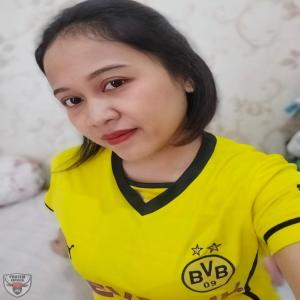 Indonesia Slut Rina Exposure Risk While Cuck Hubby is Made to Watcch.