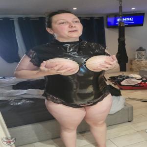 Chubby Wife