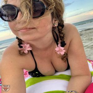 Katie the slutty milf from USA she\'s 42