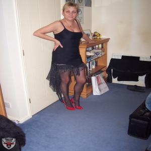 Horny Helen in your hands. 10 votes for no delete