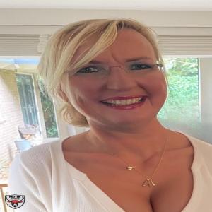 Slutwife Anna ruïned