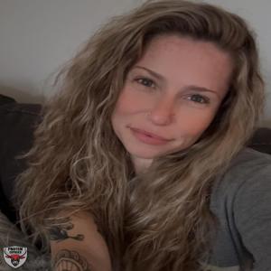Wife caught 10 votes no delete