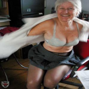 Cuckold wife