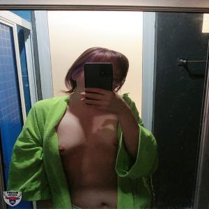 Risked and lost, your gf is a webslut now. 10 vote no delete
