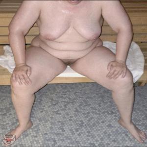 Meine Milf in der Sauna