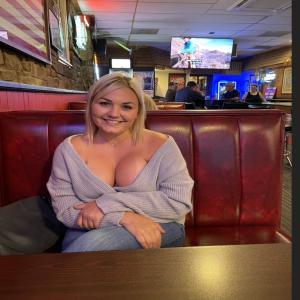 Hot chubby webslut