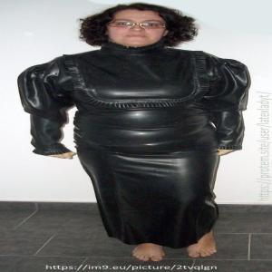 German AO Latexmilf Webwhore Gangbang Schlampe