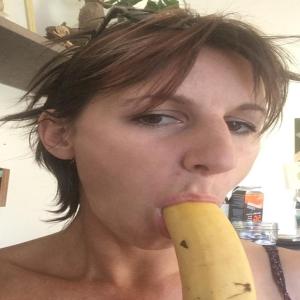 Webslut Stephanie reposted