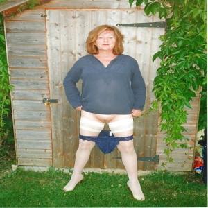 UK Granny Julia - Anything Goes
